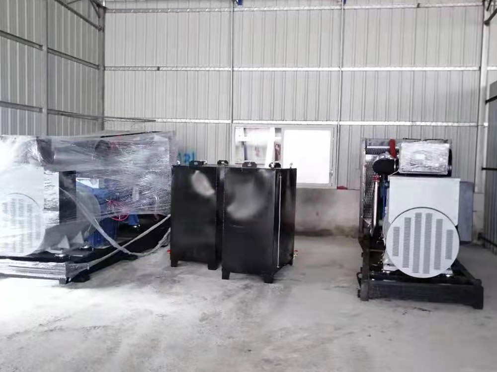 佛山南海泌衝水泥混凝土公司2台（tái）500KW玉柴發電機組