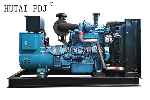 廣西玉柴（chái）動力80KW柴油發電機組（zǔ）100KVA一起草 www.17.com發（fā）電機 YC4A140L-D25