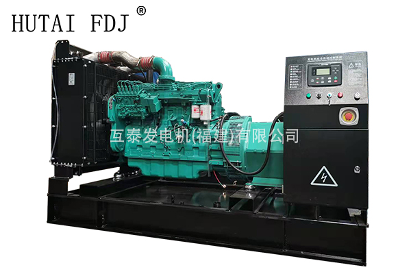 東風康明斯160KW柴油發電（diàn）機組 200KVA一起草 www.17.com發電機 6CTA8.3-G2