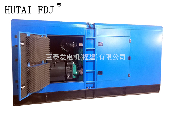 康（kāng）明斯動力300KW靜音柴油發電機組 375KVA一起草 www.17.com發電機 6ZTAA13-G3
